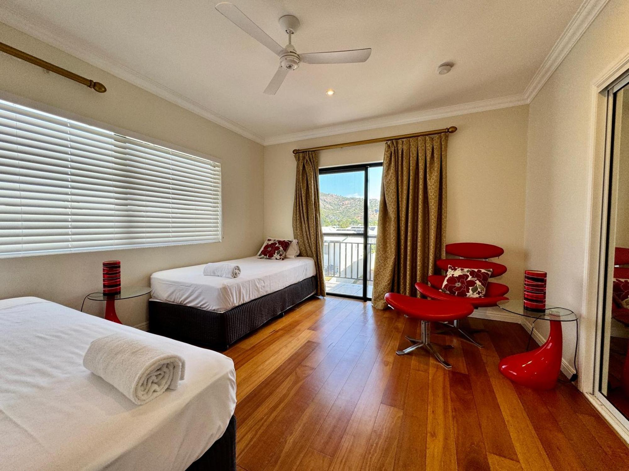 Townsville Apartments On The Strand - Penthouse エクステリア 写真